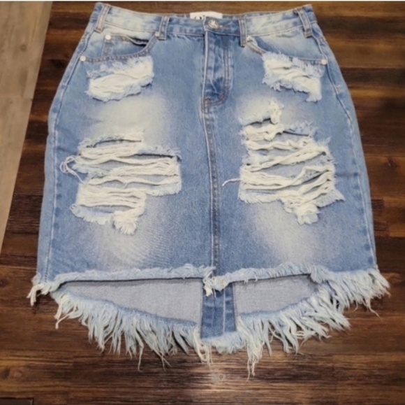 One by One Teaspoon Acid Distressed Denim Skirt, Size 30 - Picture 2 of 8